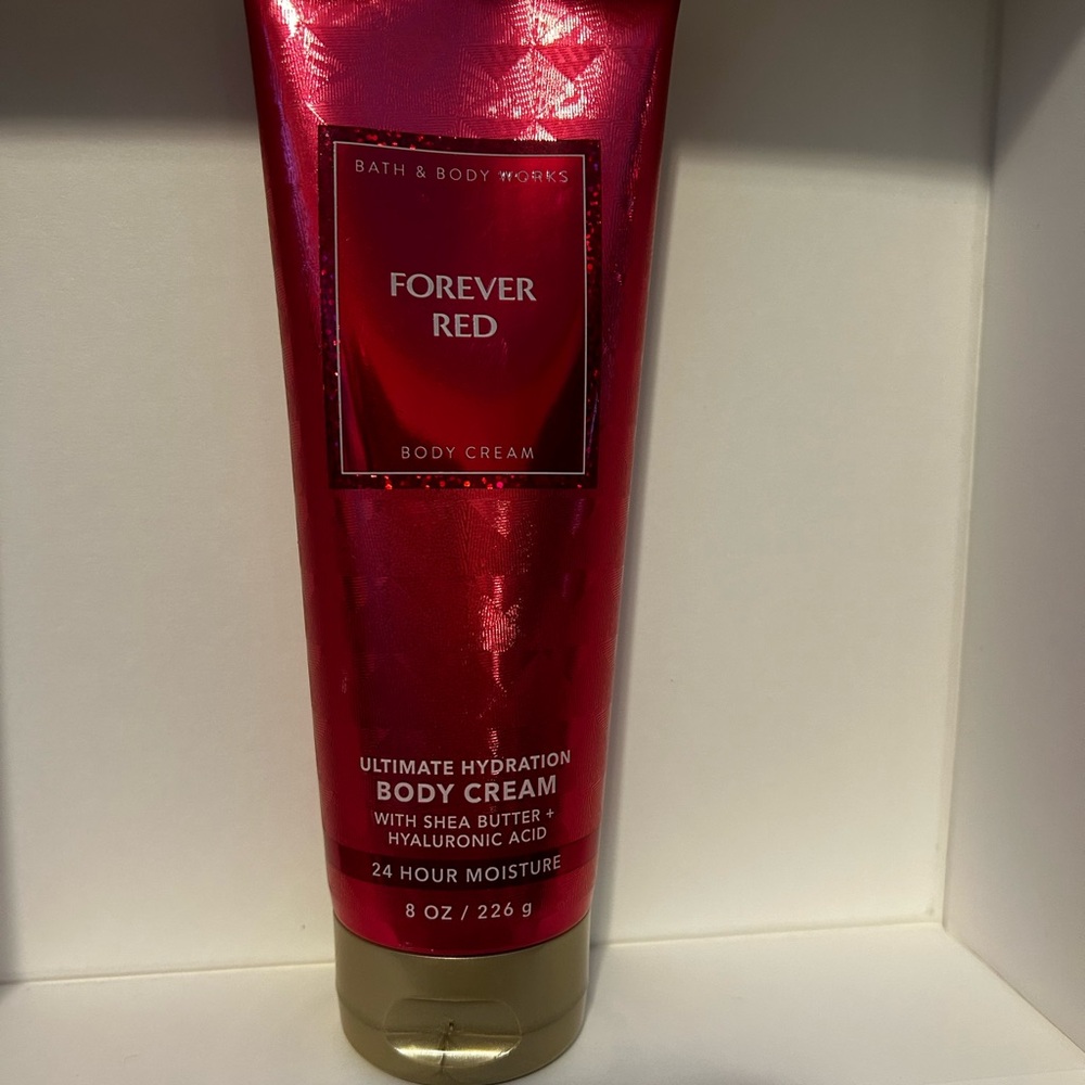 Bath & Body Works Forever Red Ultimate Hydration Body Cream